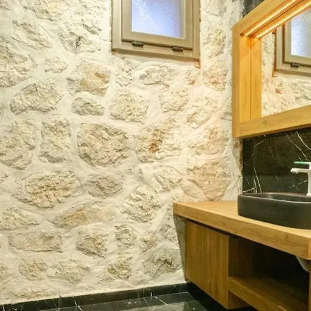 Toprak Villa *