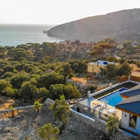 Toprak Villa
